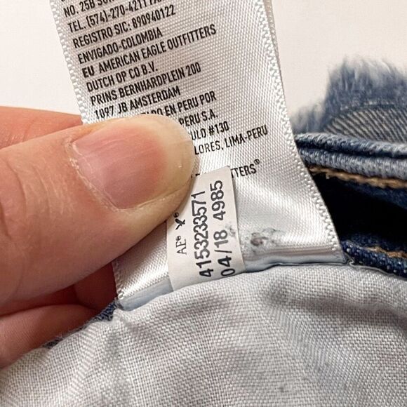 American Eagle Hi-Rise Shortie Distressed Shorts 6 - Picture 6 of 10